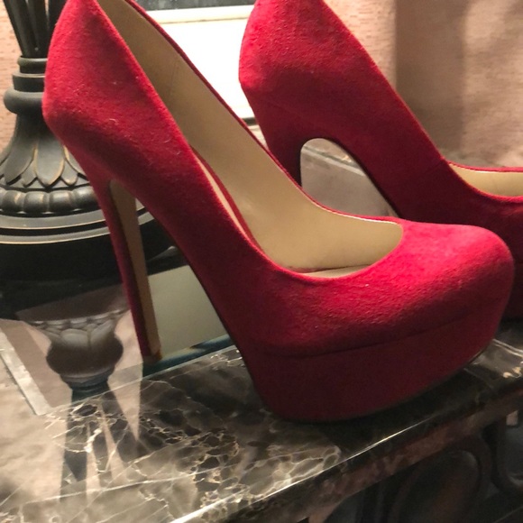 Red ALDO heels size 6 - Picture 2 of 4
